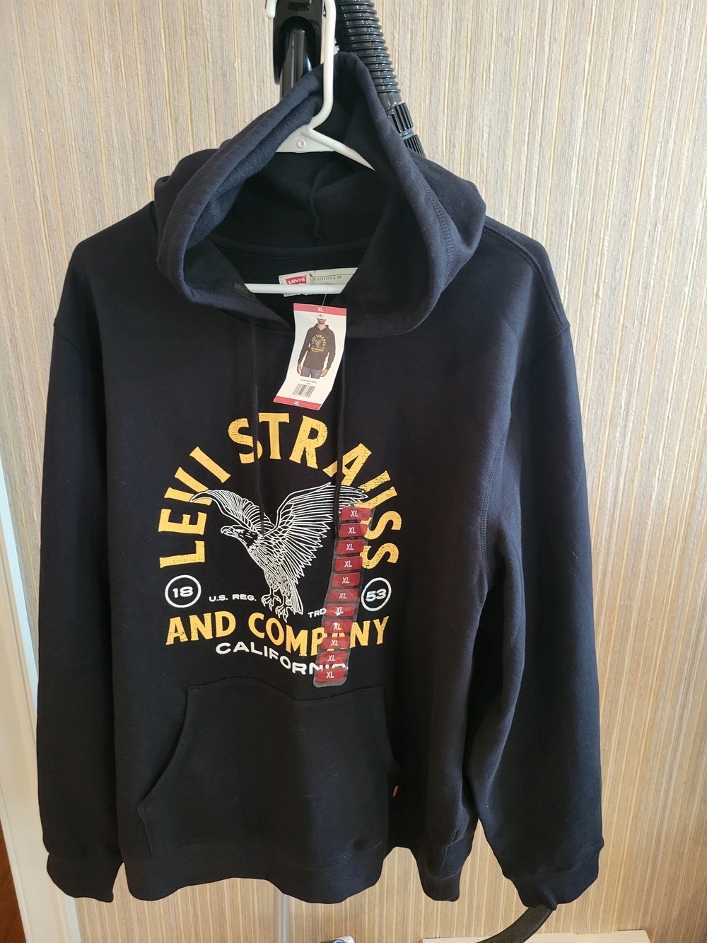 Levi's Black Hoodie with Yellow Graphic Eagle Logo NWT XL